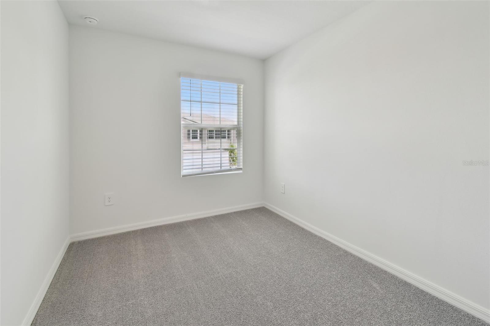 2665 BUTTERCUP LUCINE LN — photo 35