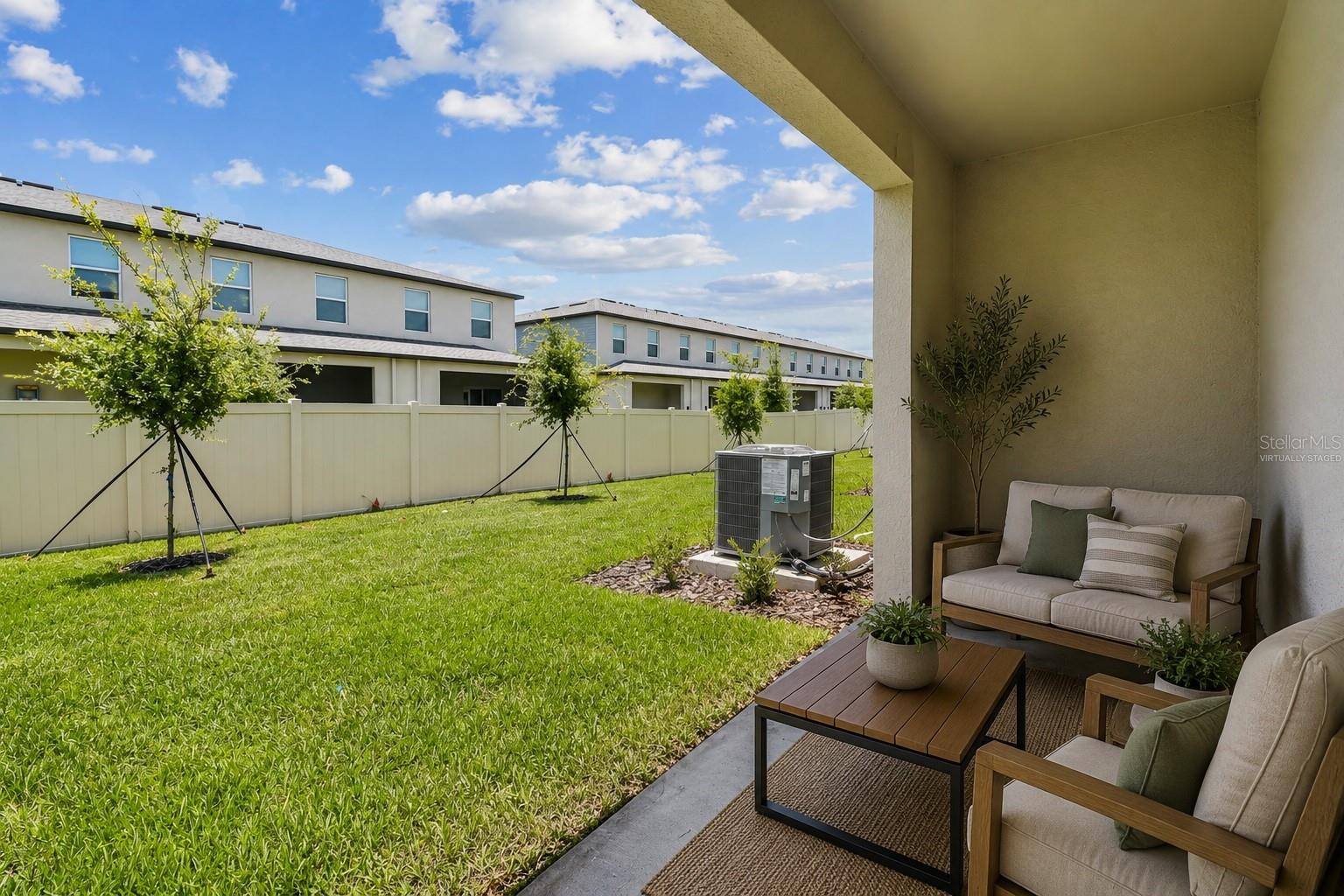 2665 BUTTERCUP LUCINE LN — photo 44