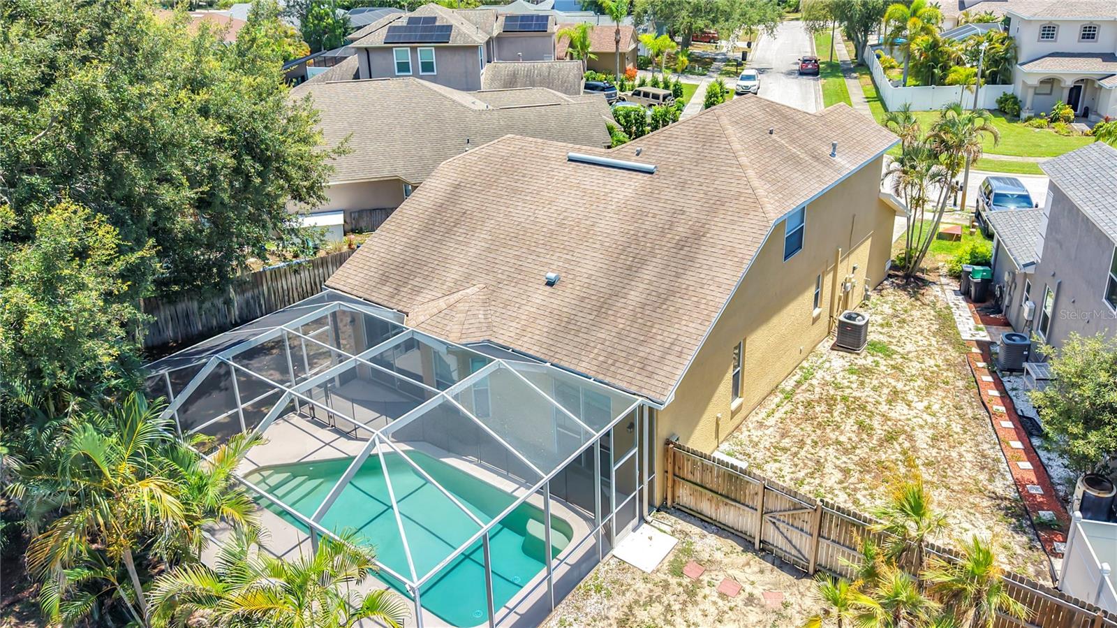 437 BRILAND ST — photo 31