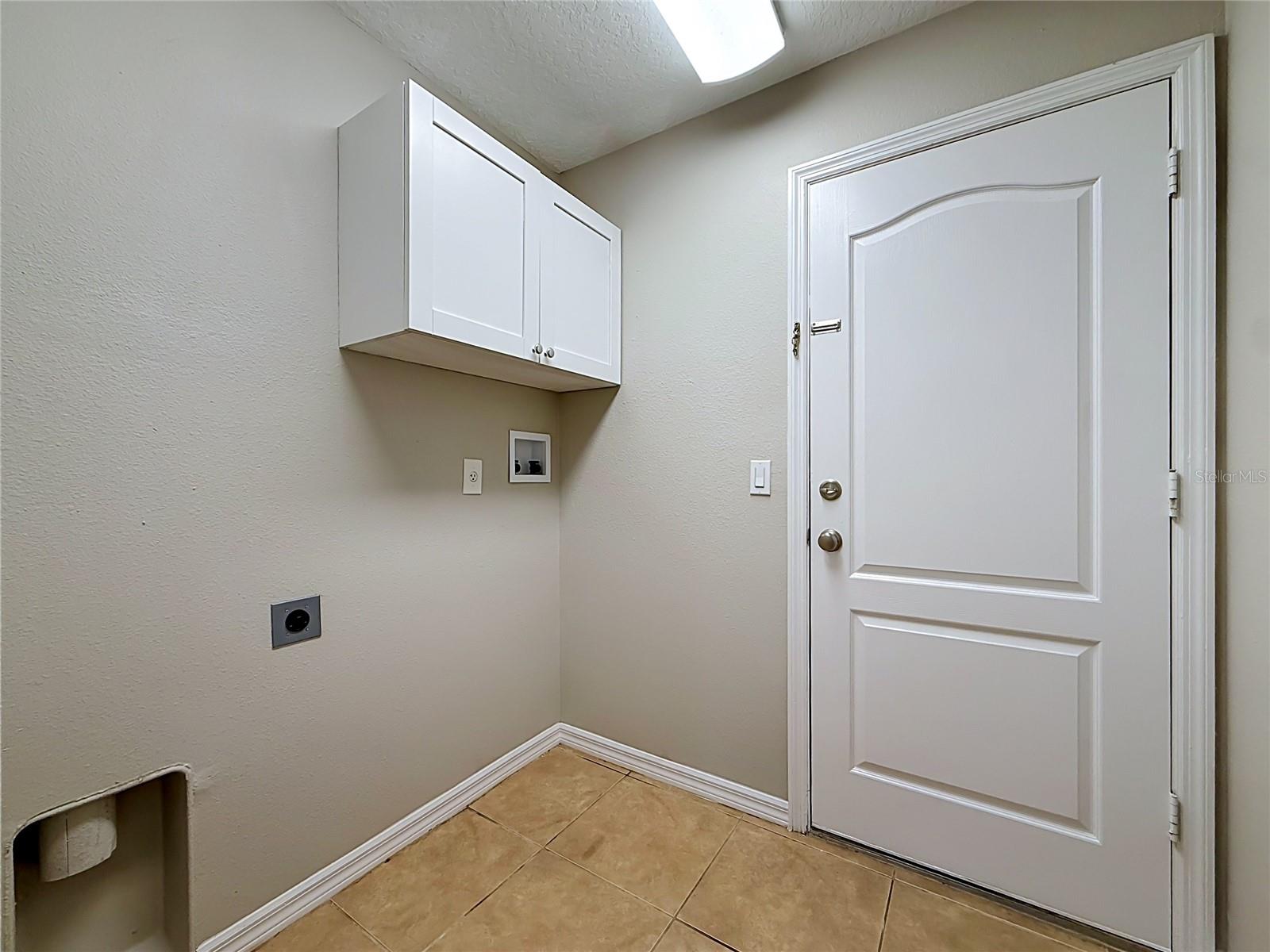 437 BRILAND ST — photo 23