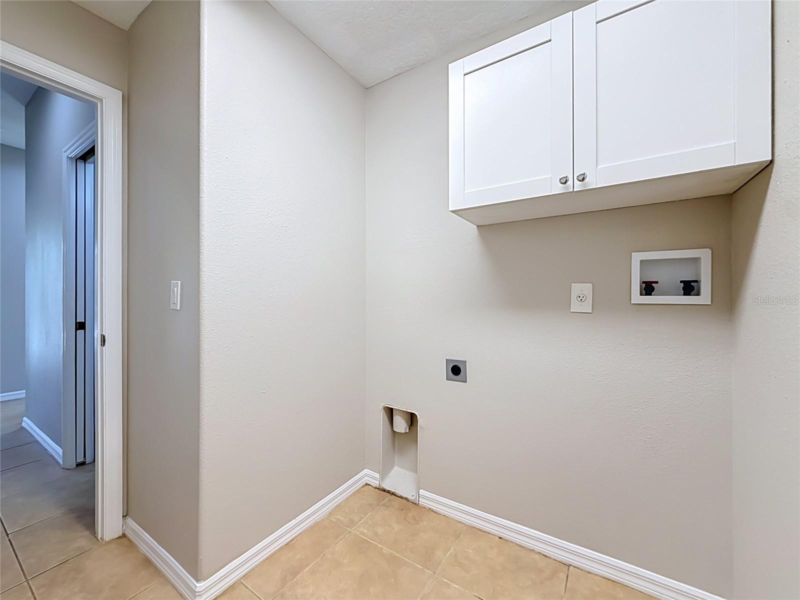 437 BRILAND ST — photo 24
