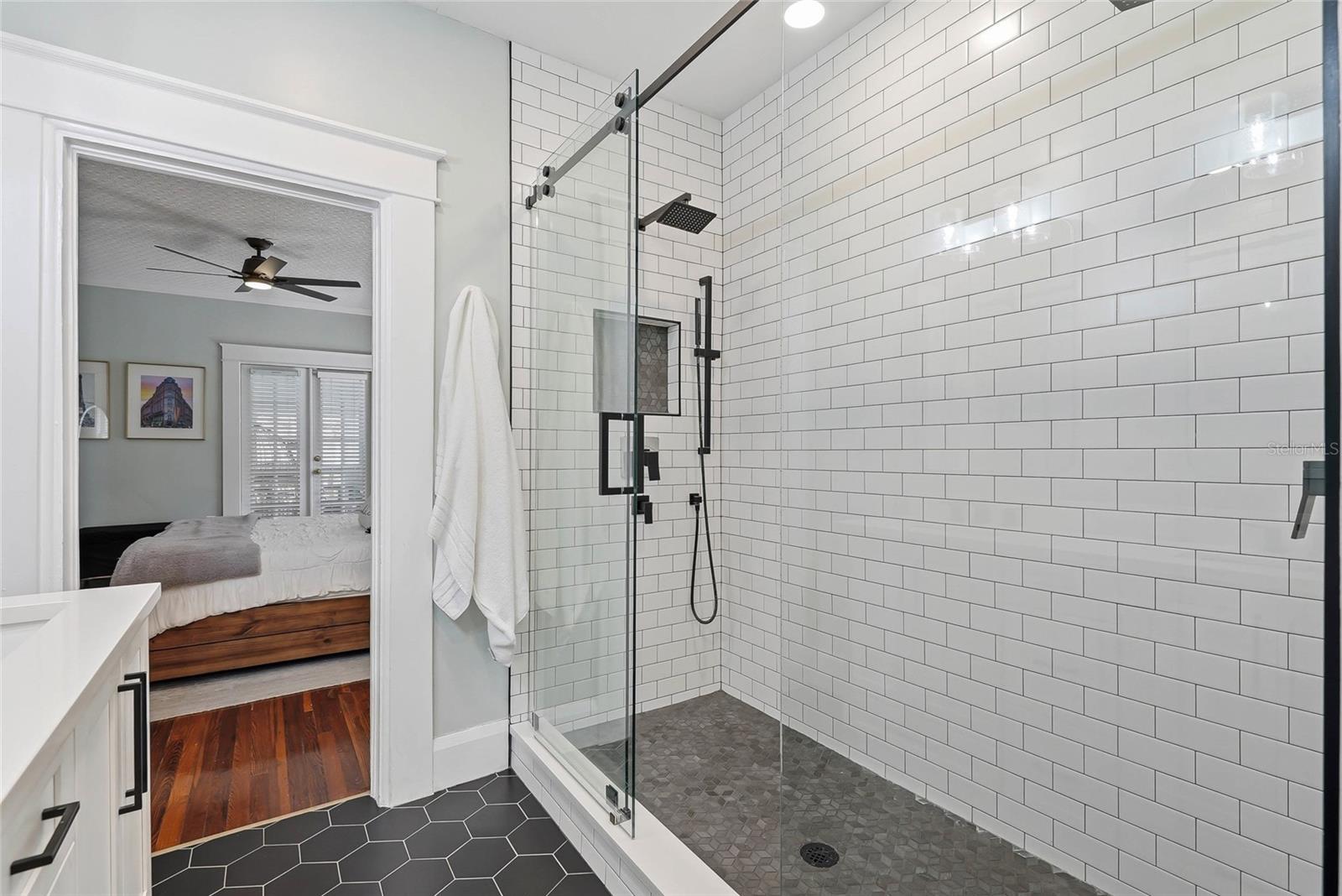 1706 W JETTON AVE — photo 34