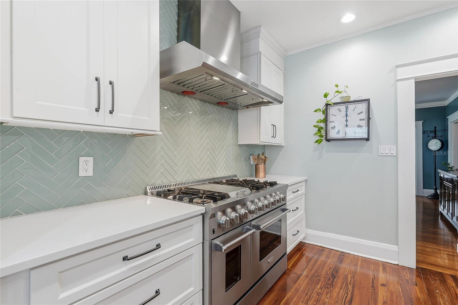 1706 W JETTON AVE — photo 22