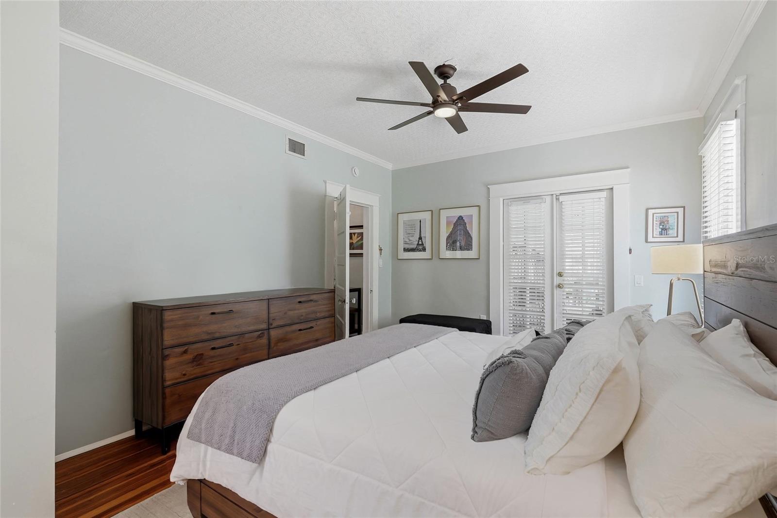1706 W JETTON AVE — photo 31