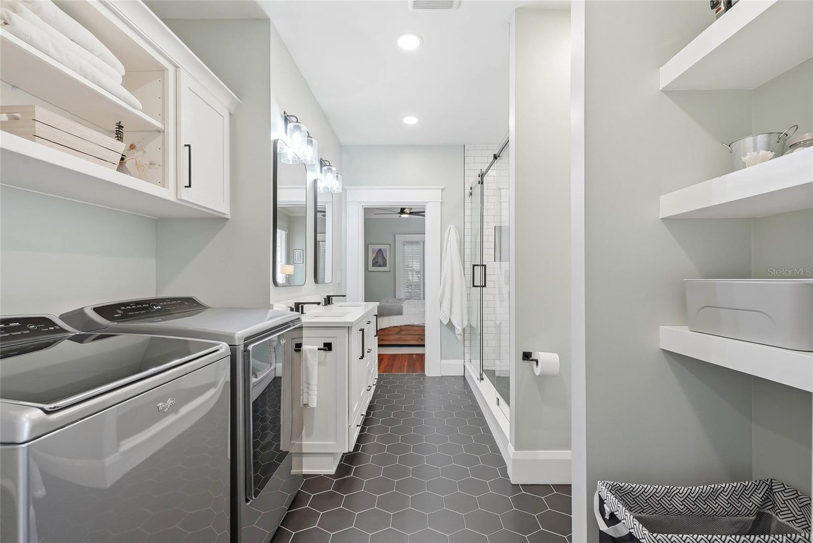 1706 W JETTON AVE — photo 36
