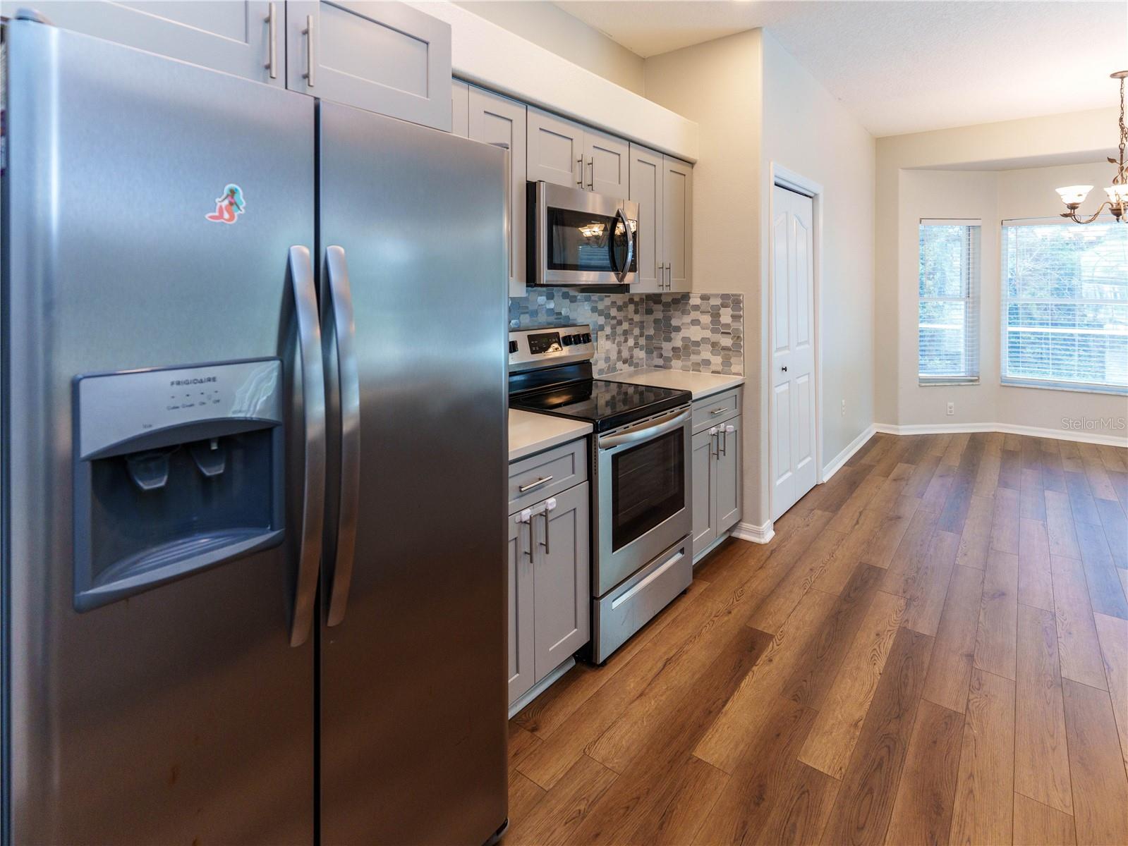 8153 BAYTREE DR — photo 17