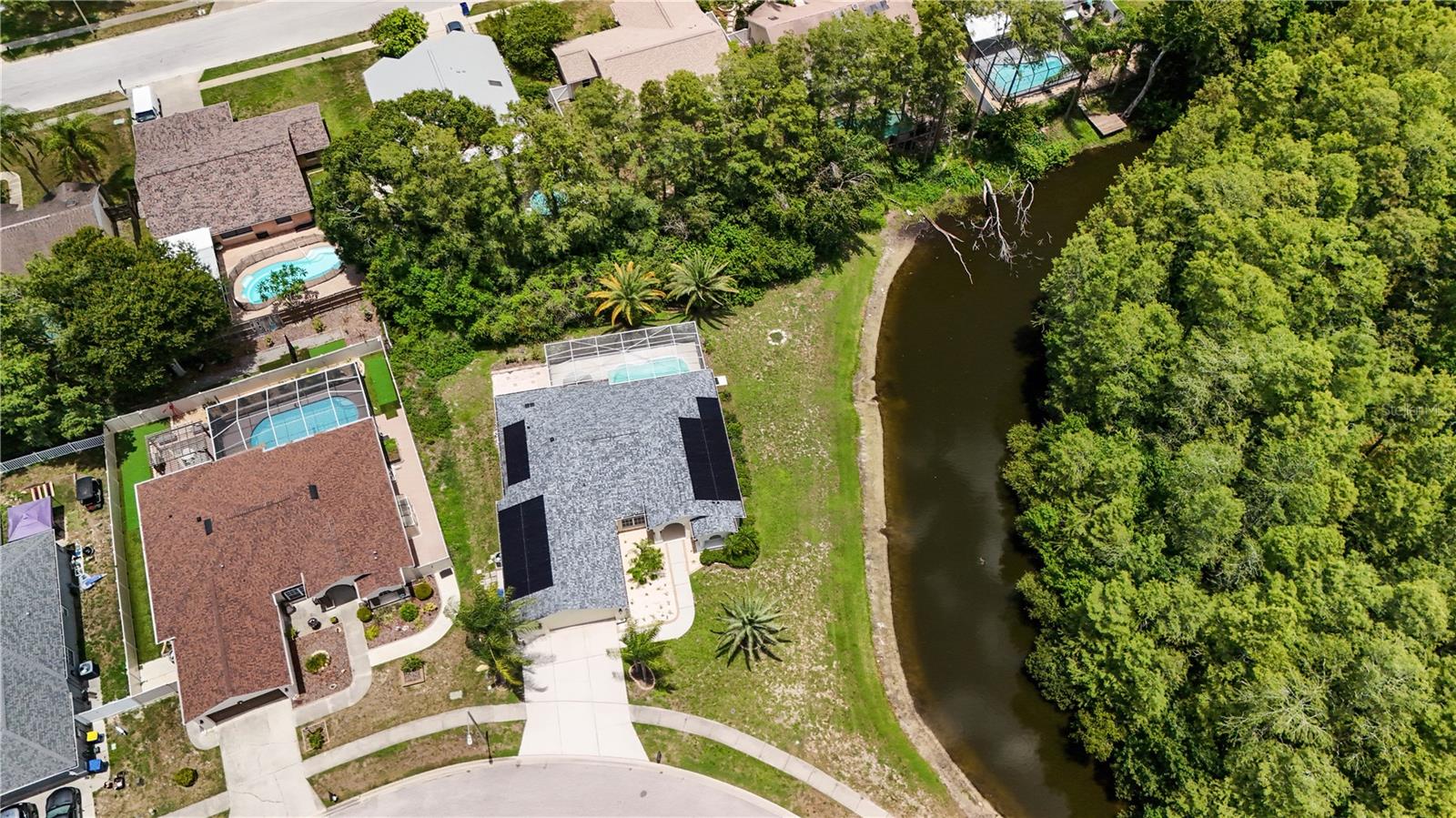 8153 BAYTREE DR — photo 43