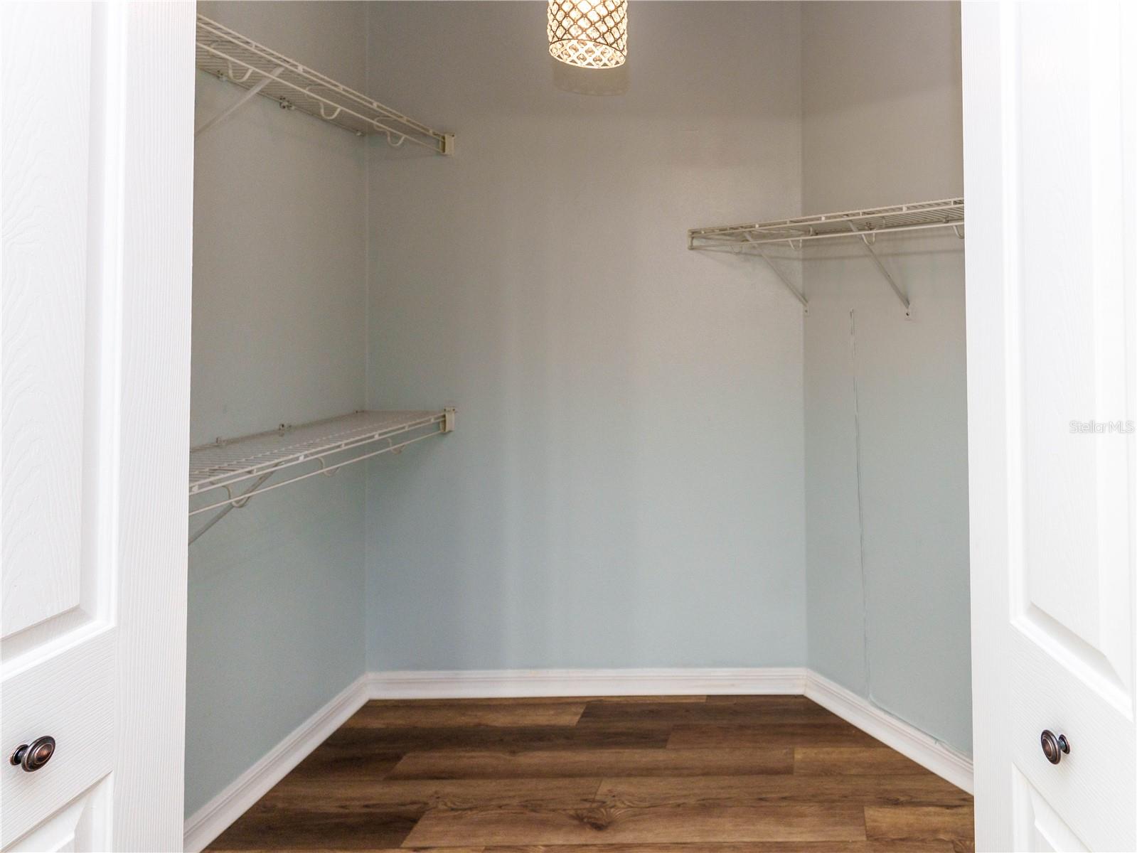 8153 BAYTREE DR — photo 25