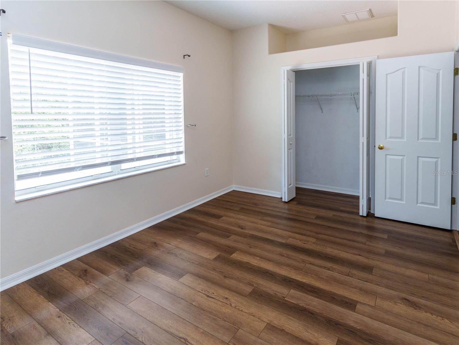 8153 BAYTREE DR — photo 40
