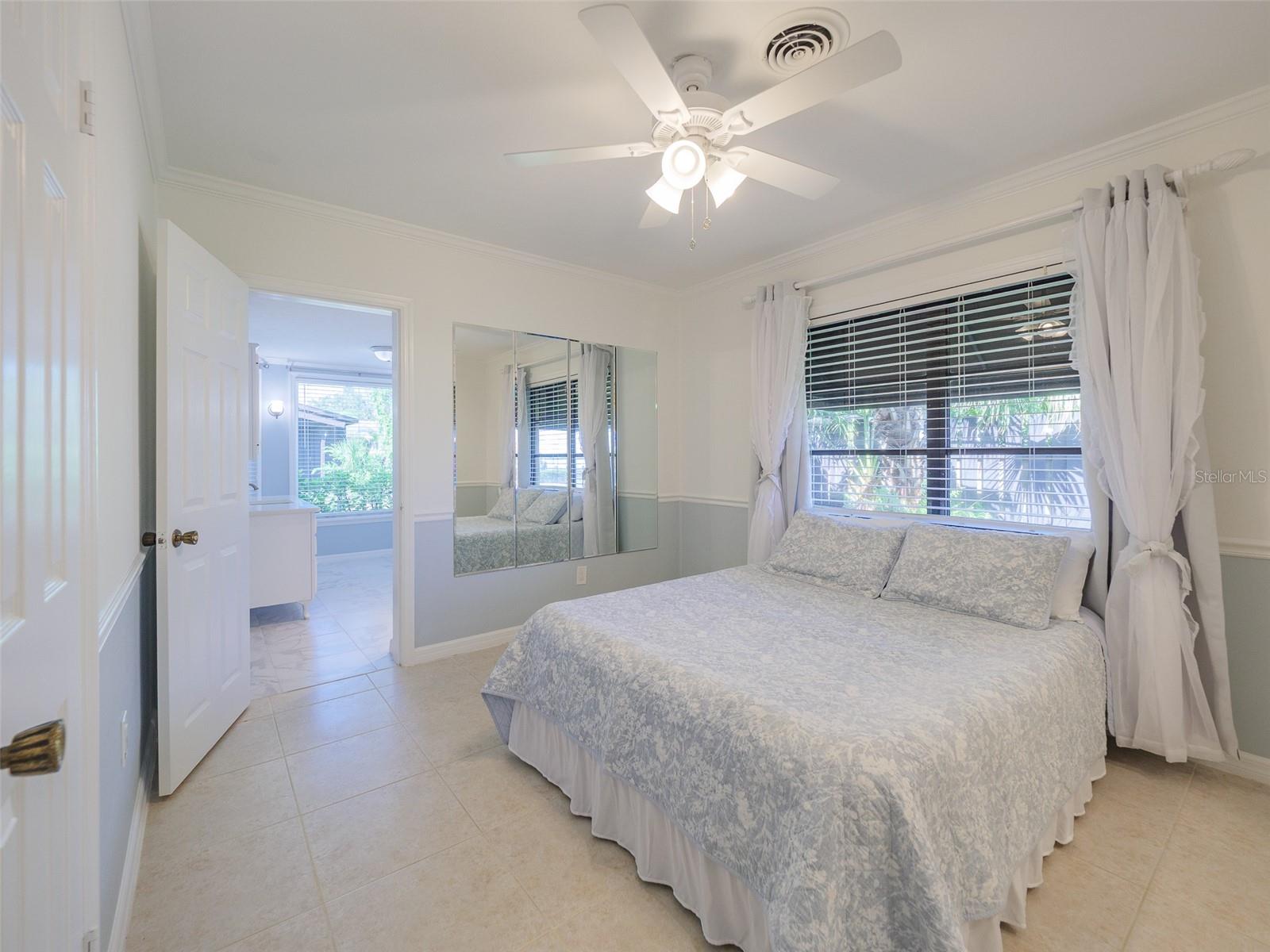 2410 RIVERSIDE DR E — photo 6