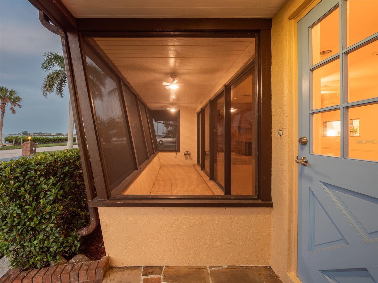 2410 RIVERSIDE DR E — photo 83