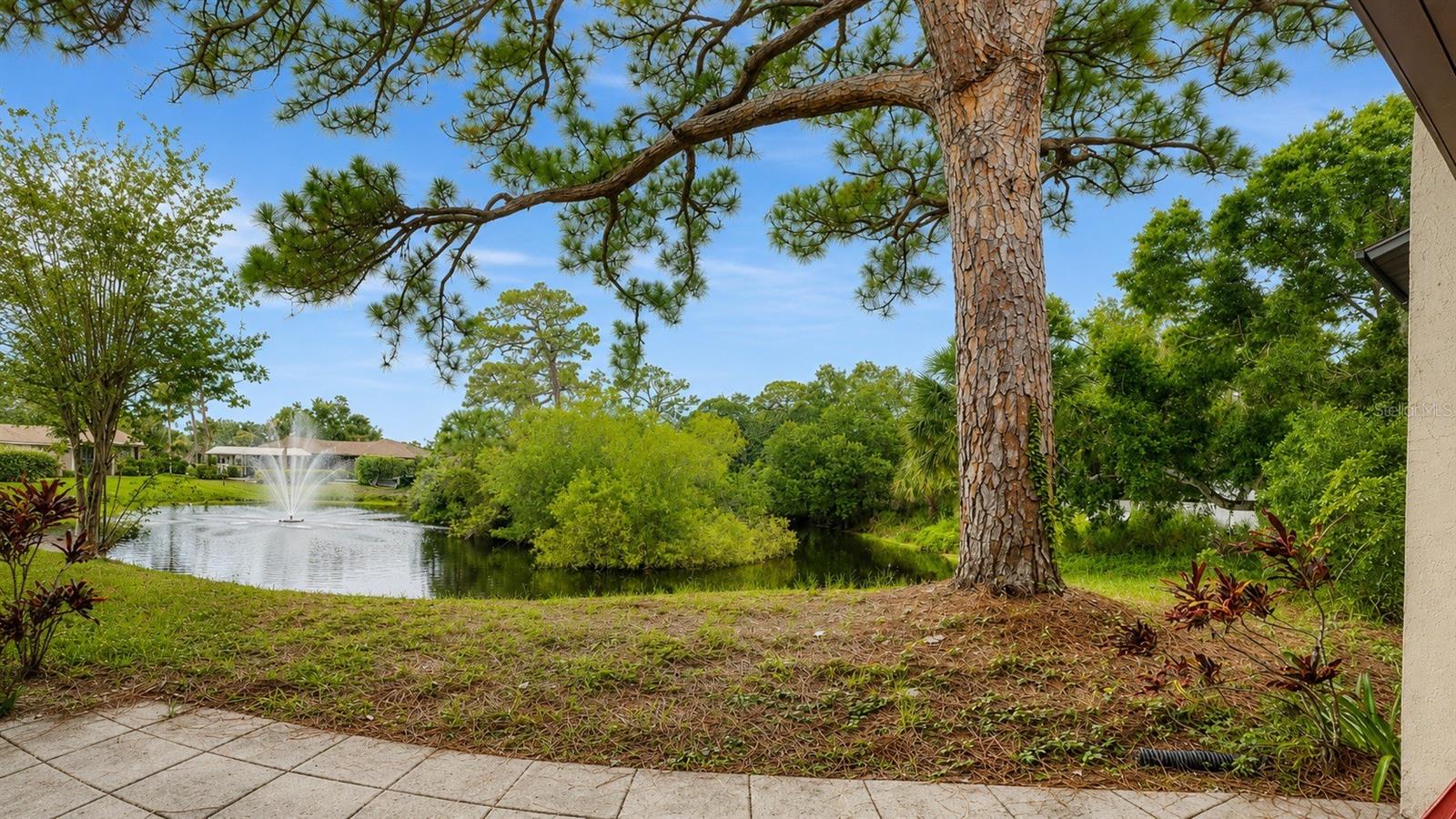 947 SUNRIDGE WAY #A3 — photo 3