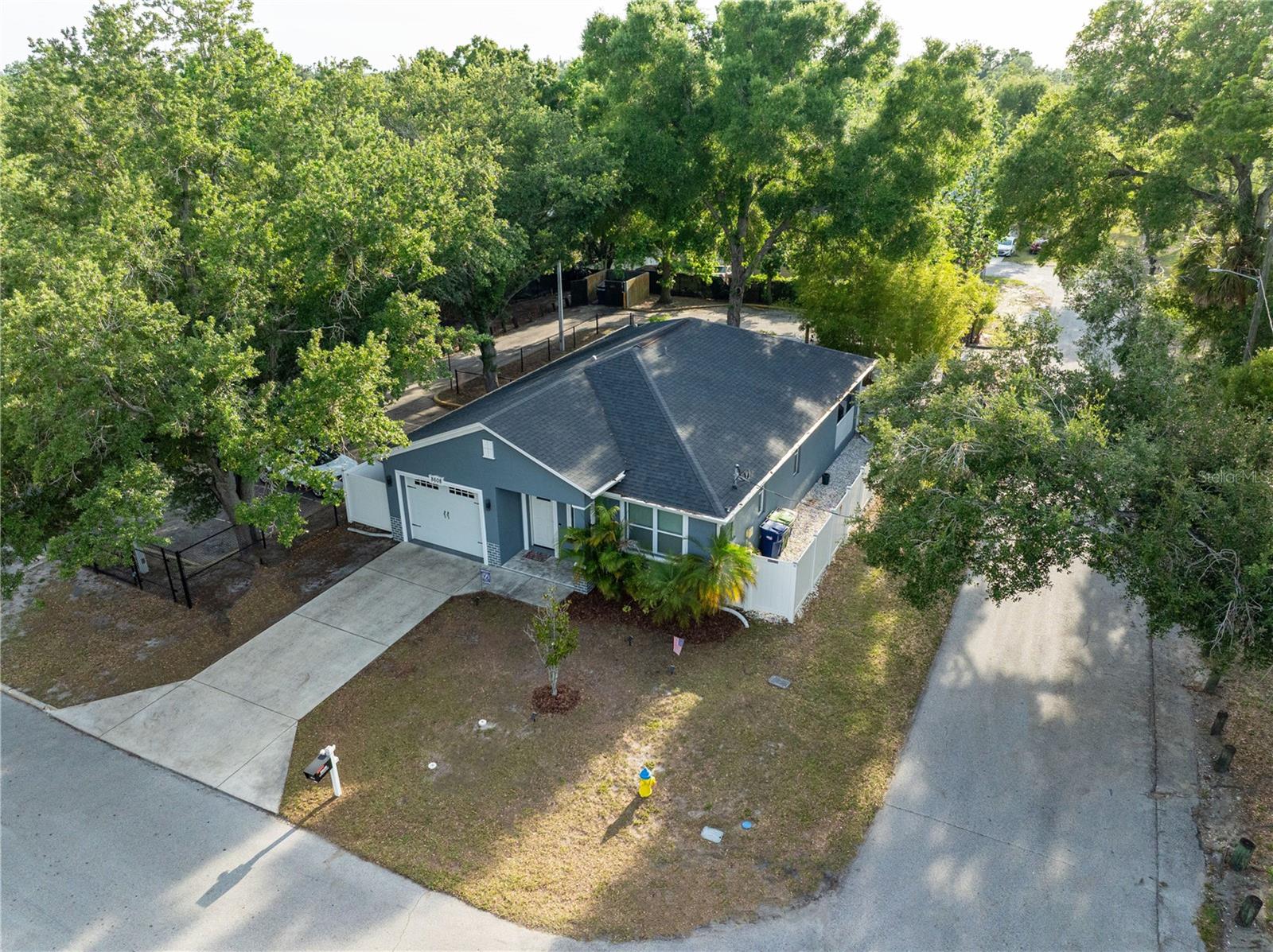 8608 N MITCHELL AVE — photo 39