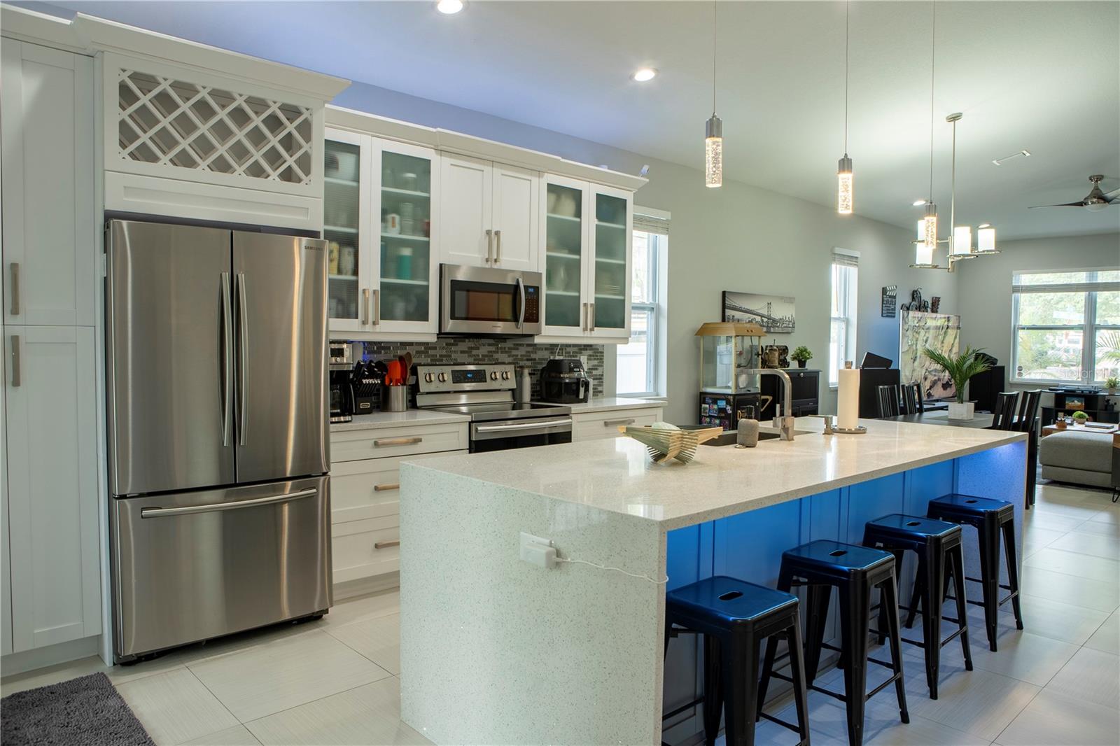 8608 N MITCHELL AVE — photo 10