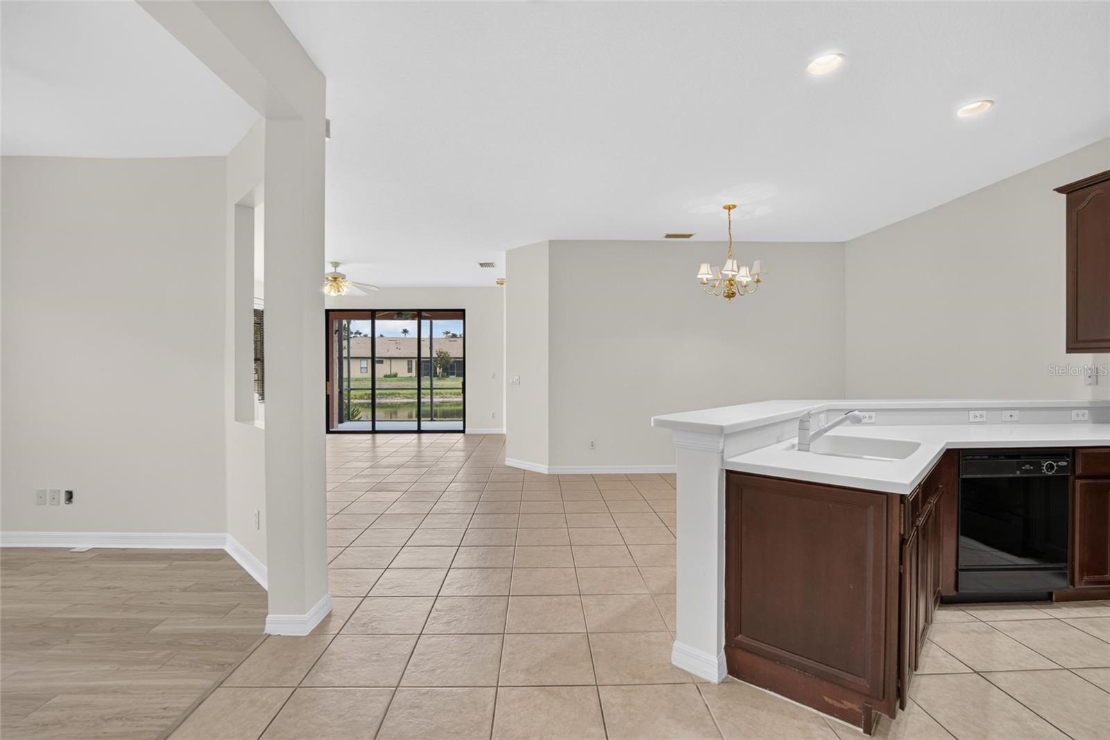 132 SHELL FALLS DR — photo 26