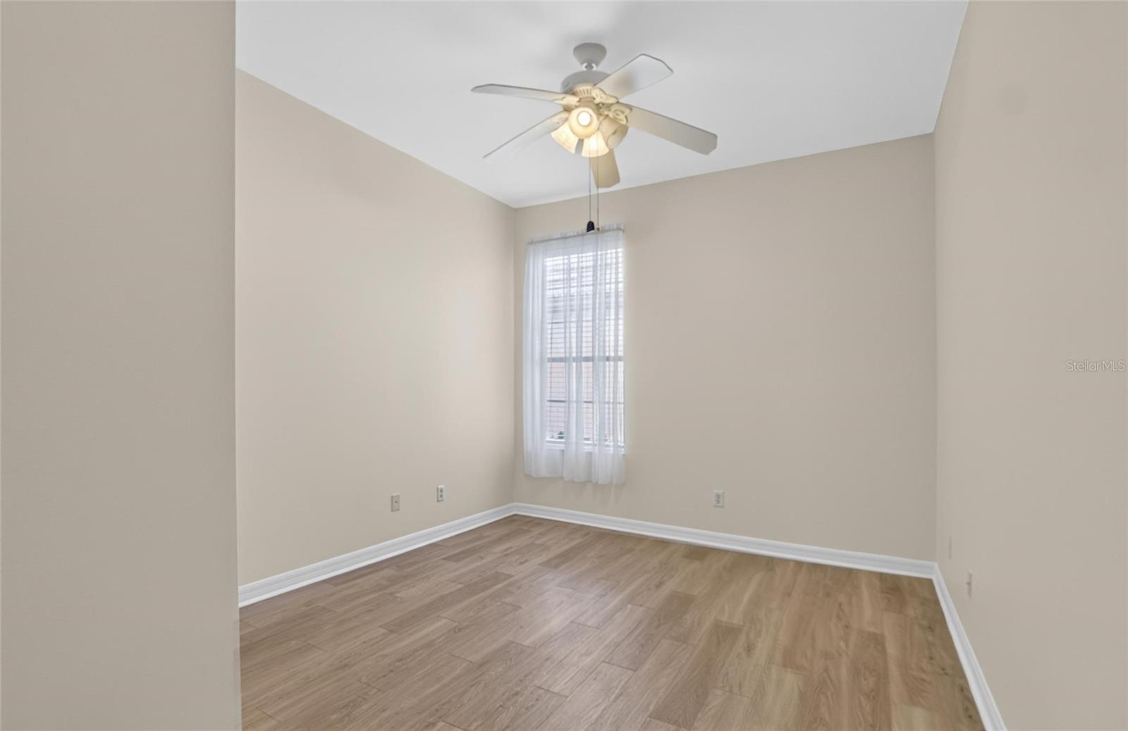 132 SHELL FALLS DR — photo 47