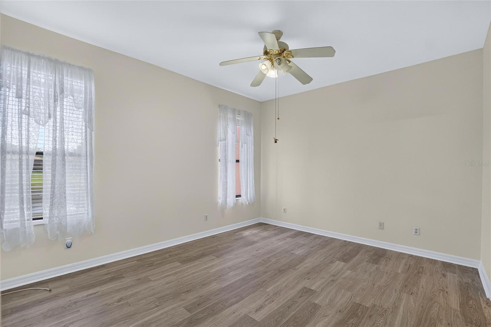 132 SHELL FALLS DR — photo 41