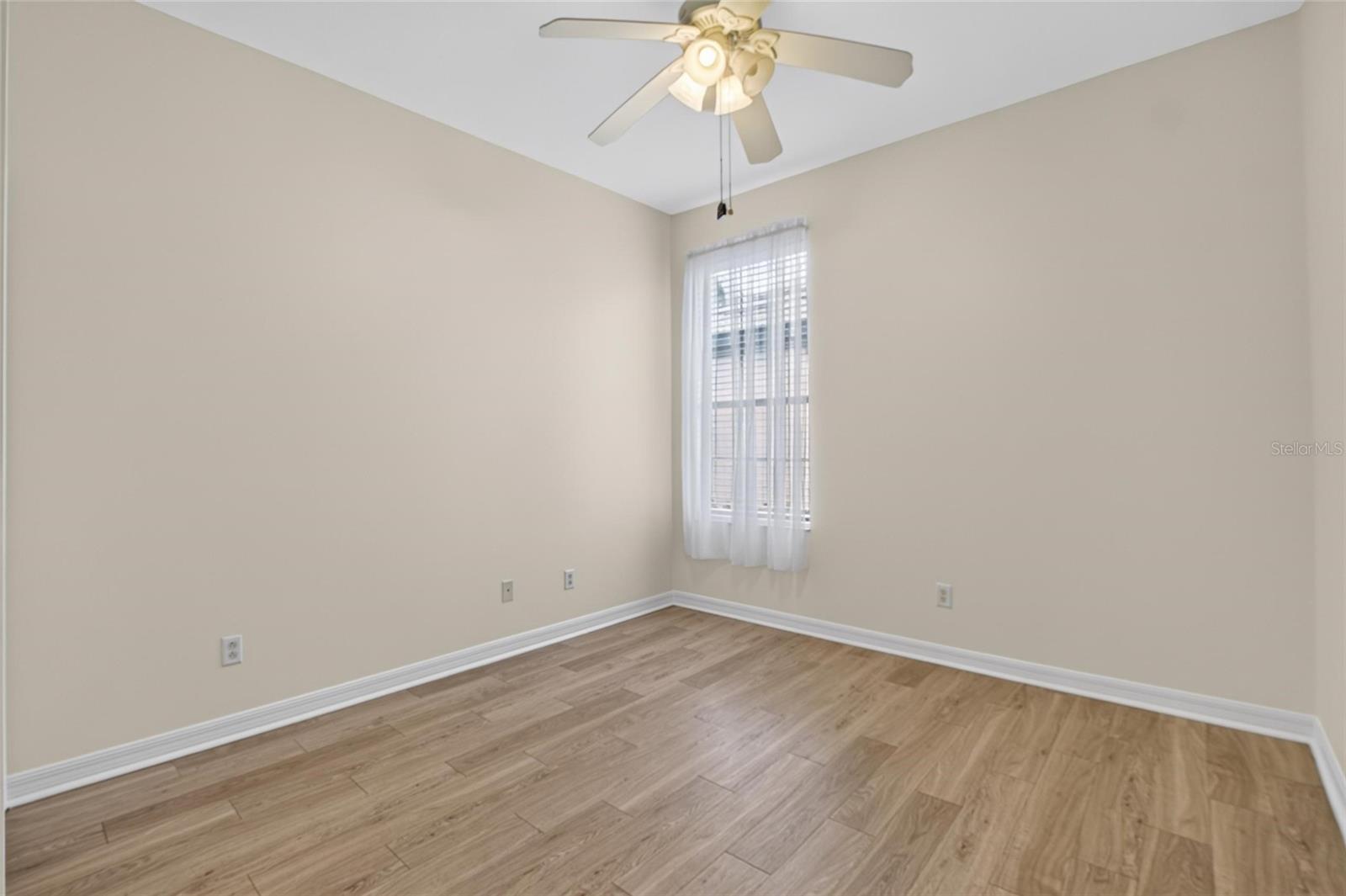132 SHELL FALLS DR — photo 46