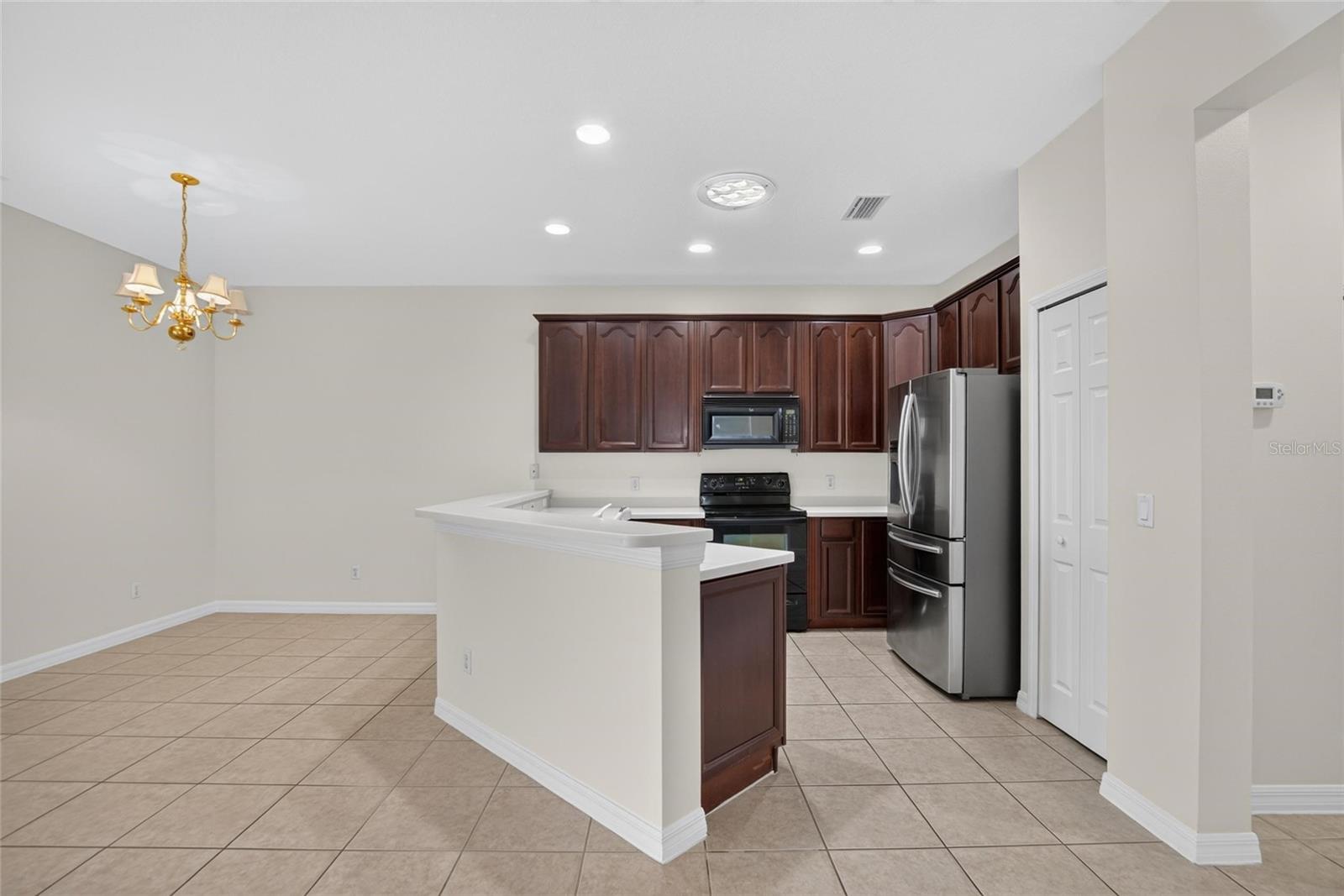 132 SHELL FALLS DR — photo 28