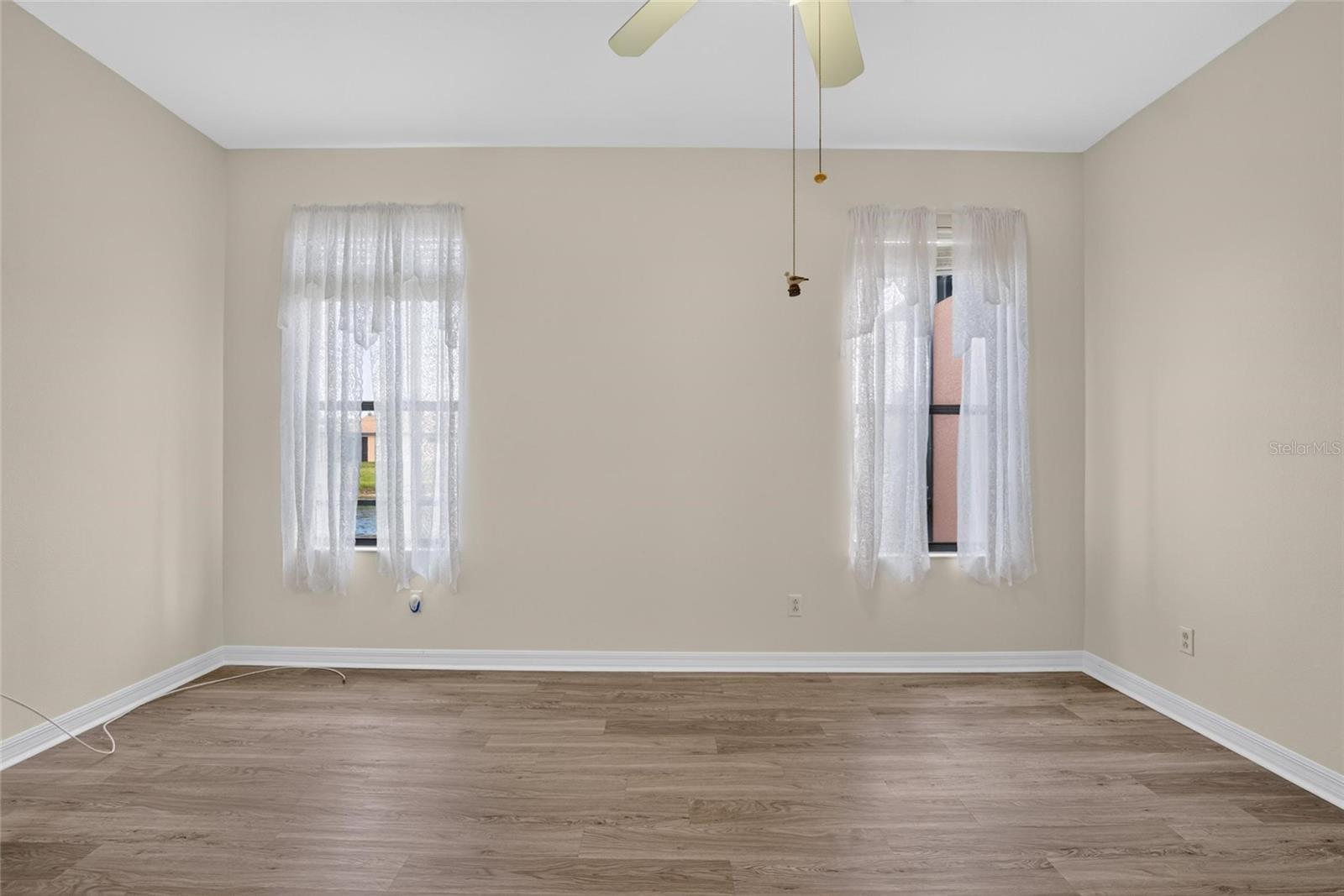 132 SHELL FALLS DR — photo 38