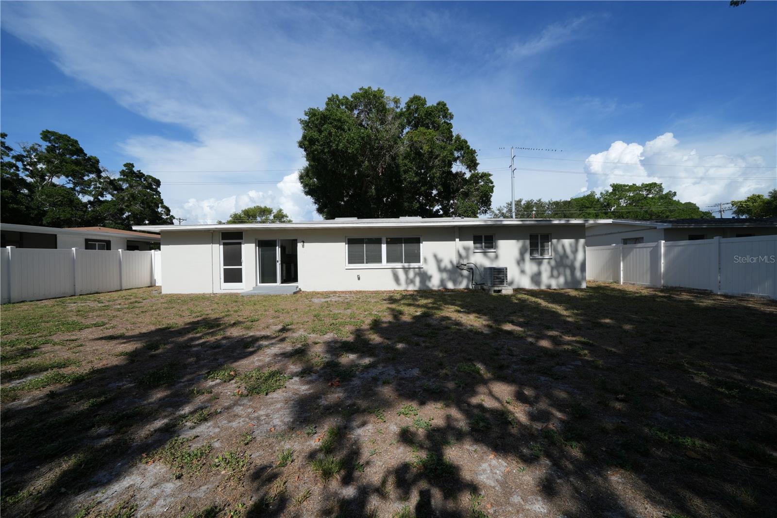 4517 S CLARK AVE — photo 16