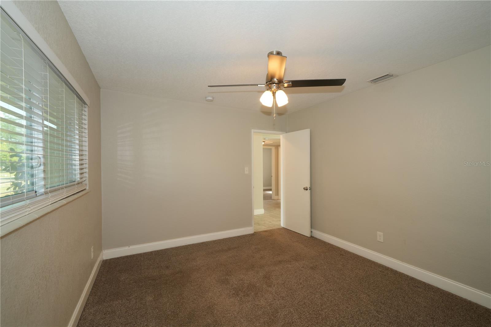 4517 S CLARK AVE — photo 6