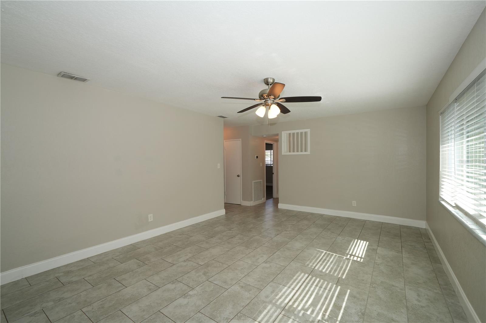 4517 S CLARK AVE — photo 12