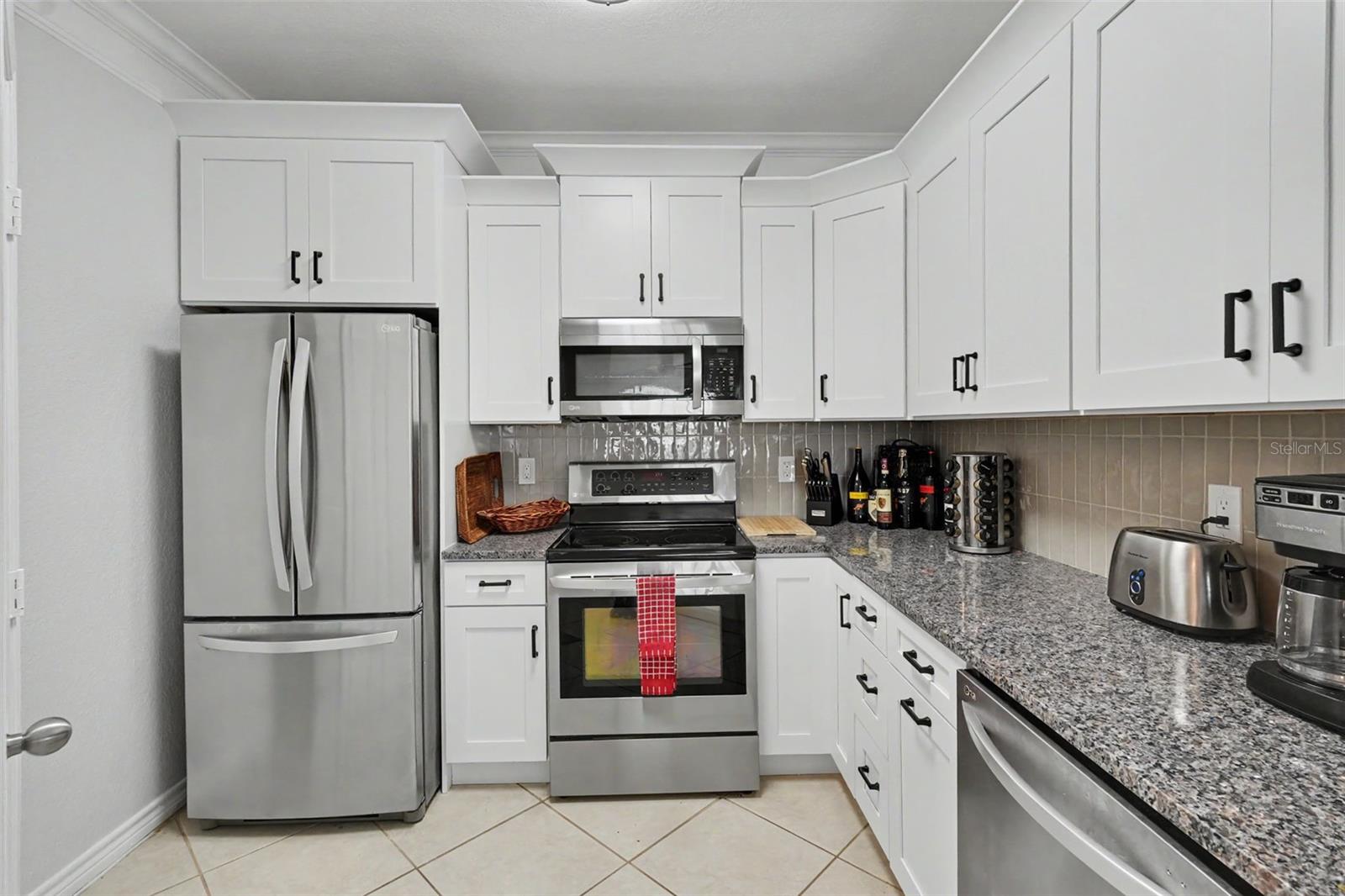 4306 BAYSIDE VILLAGE DR #301 — photo 8