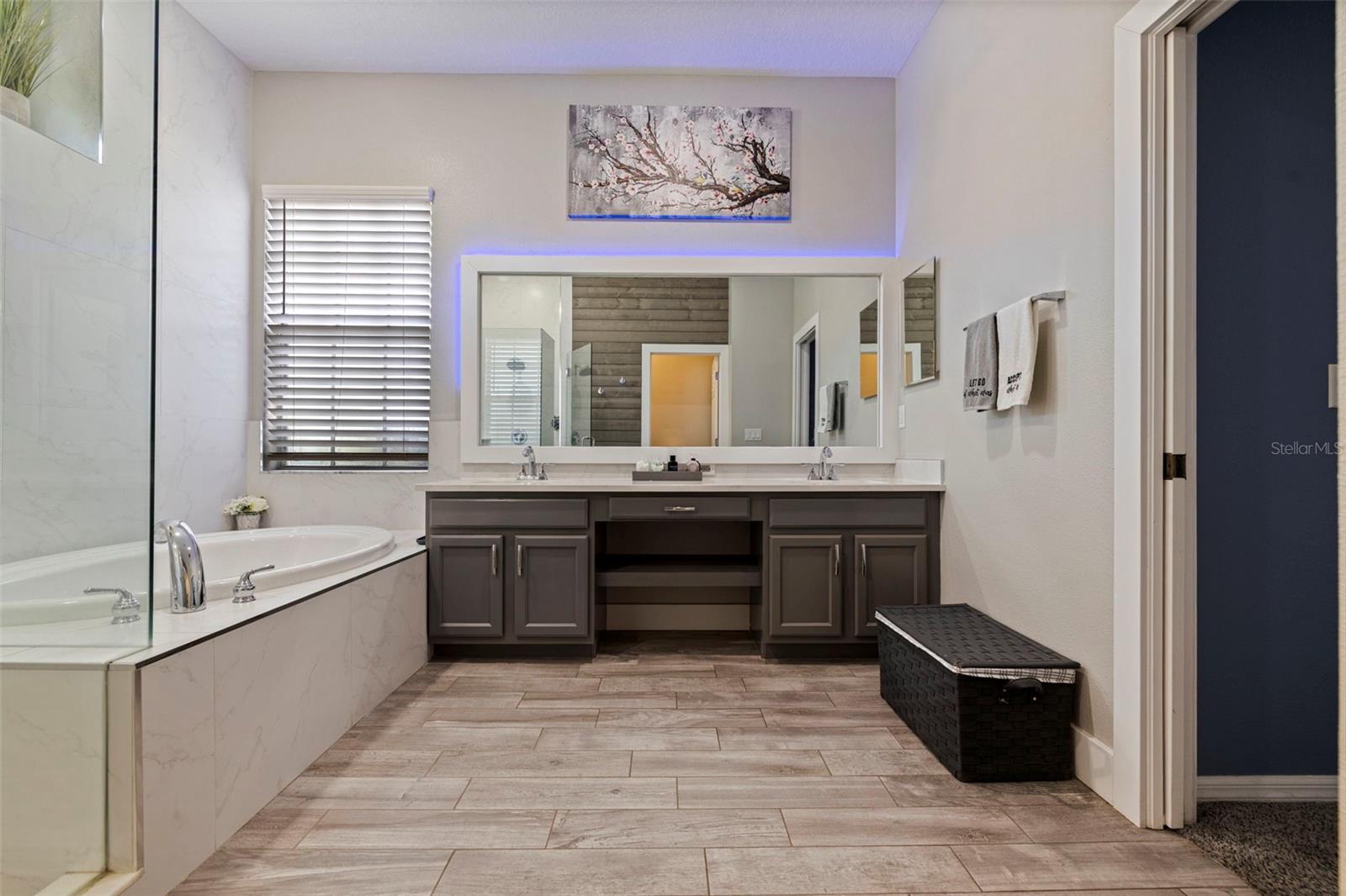 11508 OYSTER BAY CIR — photo 33