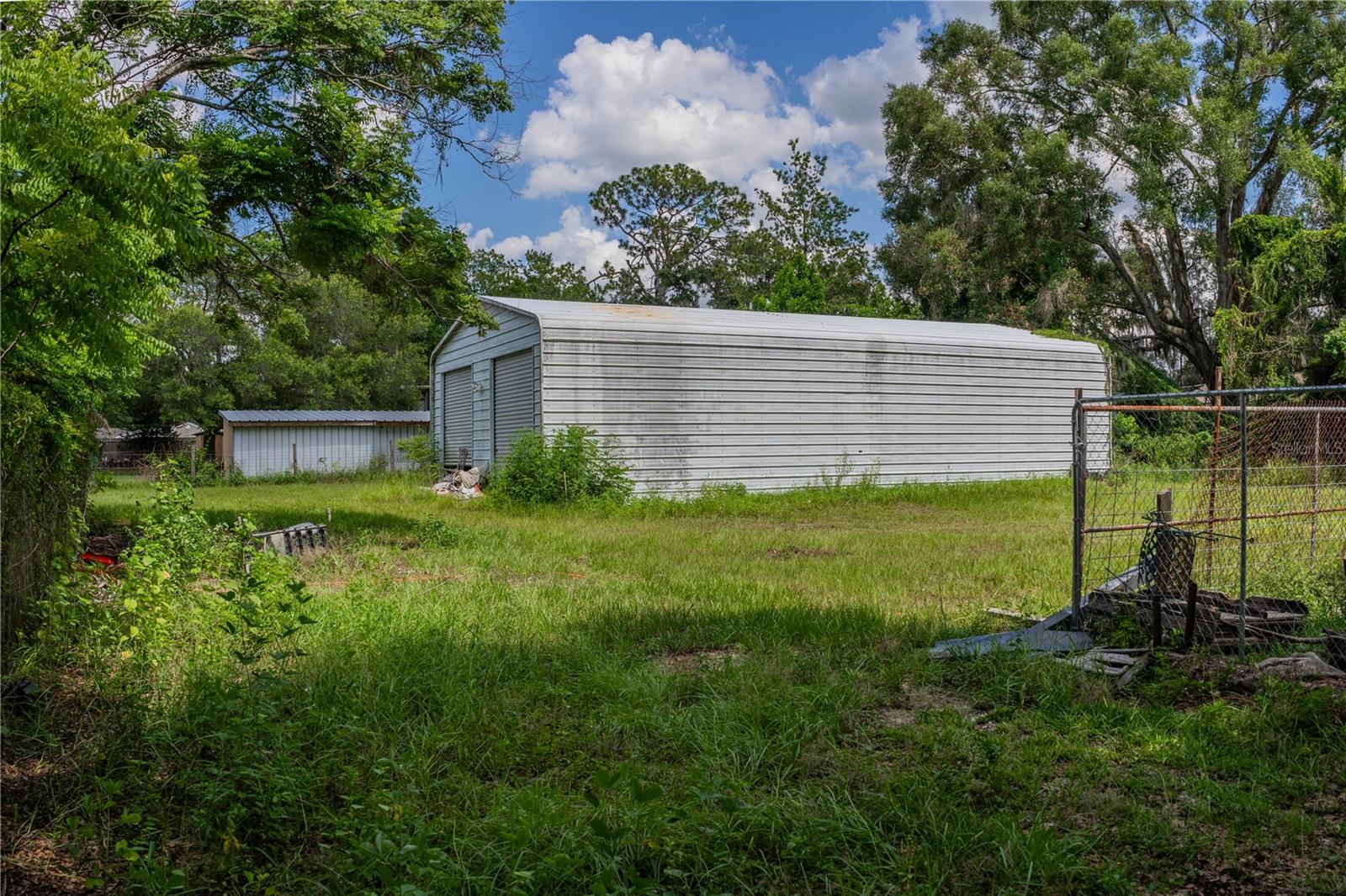 441 OVERHILL DR — photo 26