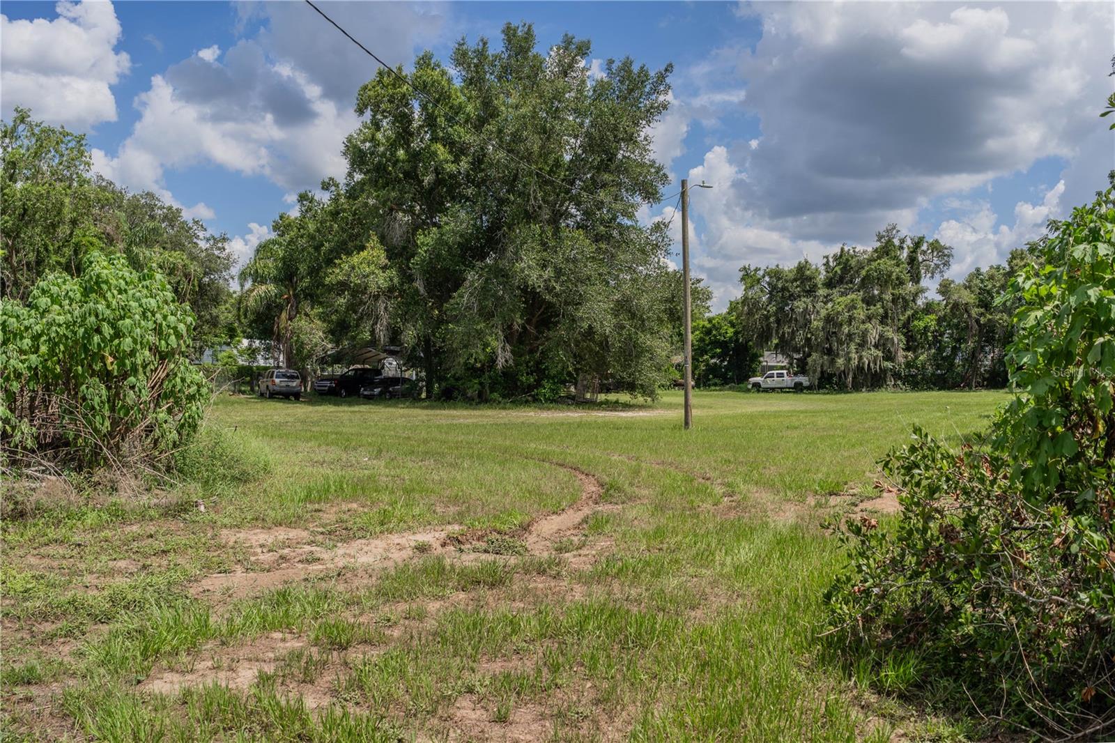 441 OVERHILL DR — photo 9