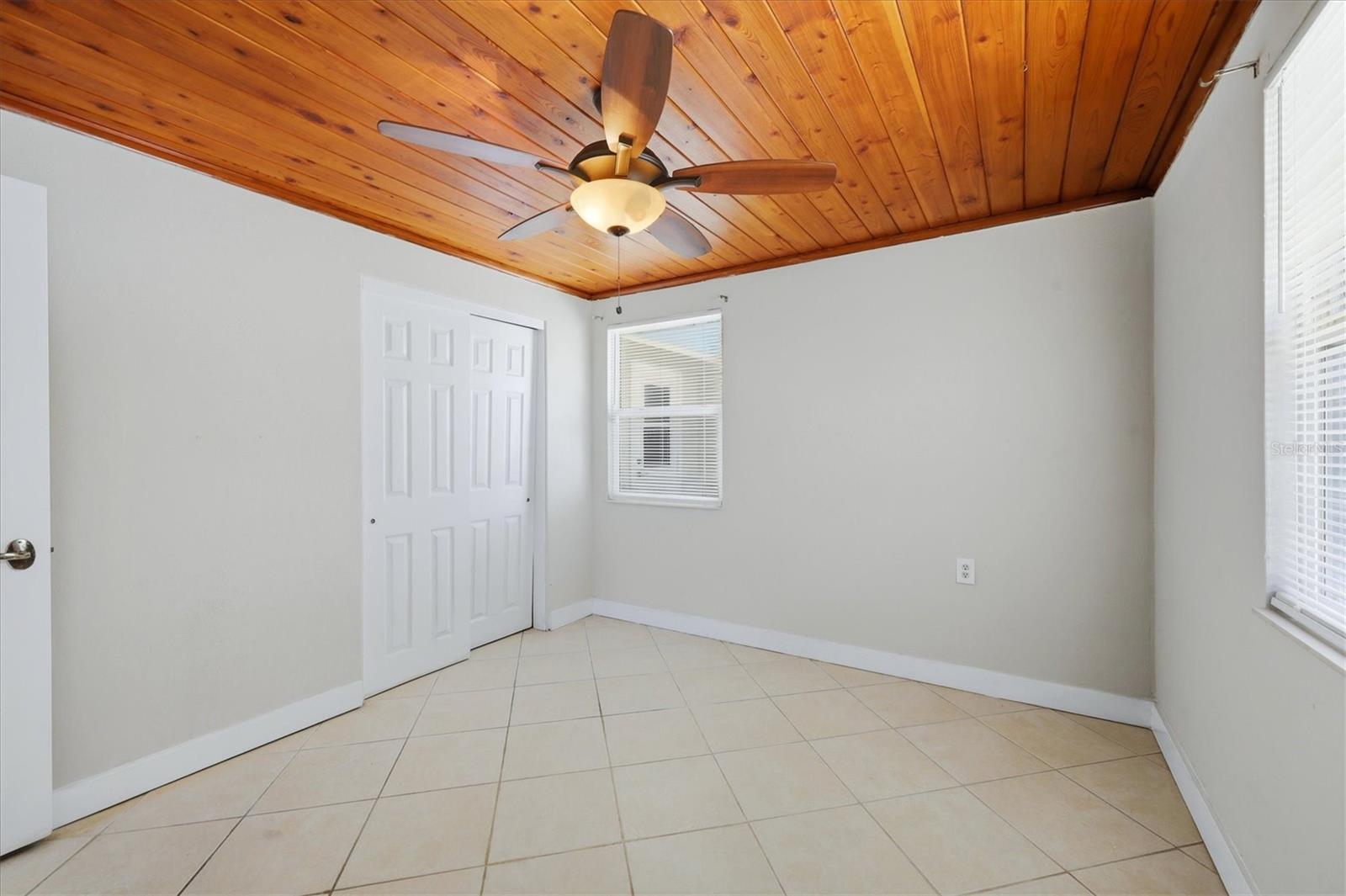 155 MAGNOLIA AVE — photo 13