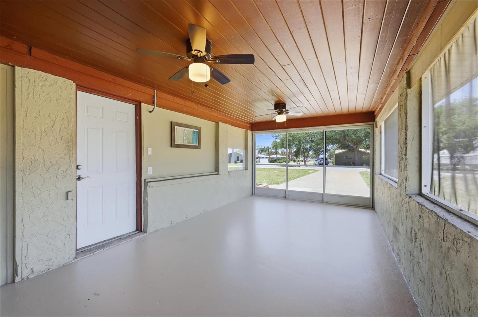 155 MAGNOLIA AVE — photo 20