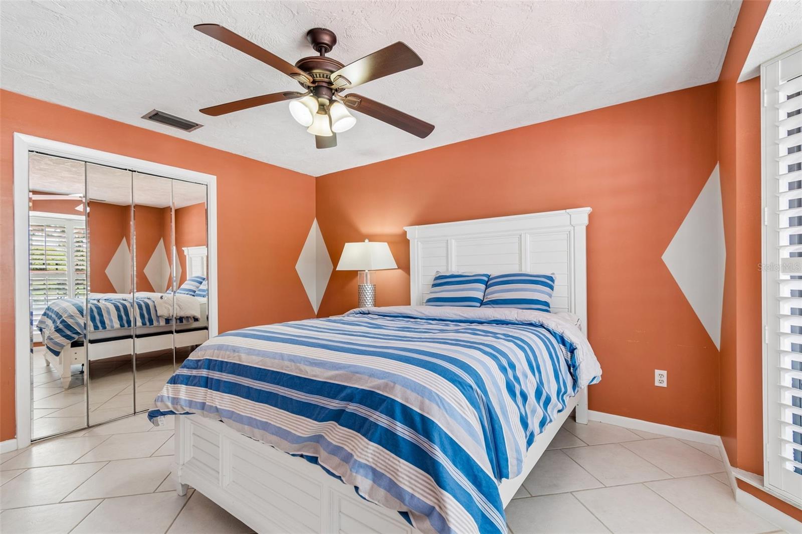 1563 MISTY PLATEAU TRL — photo 34