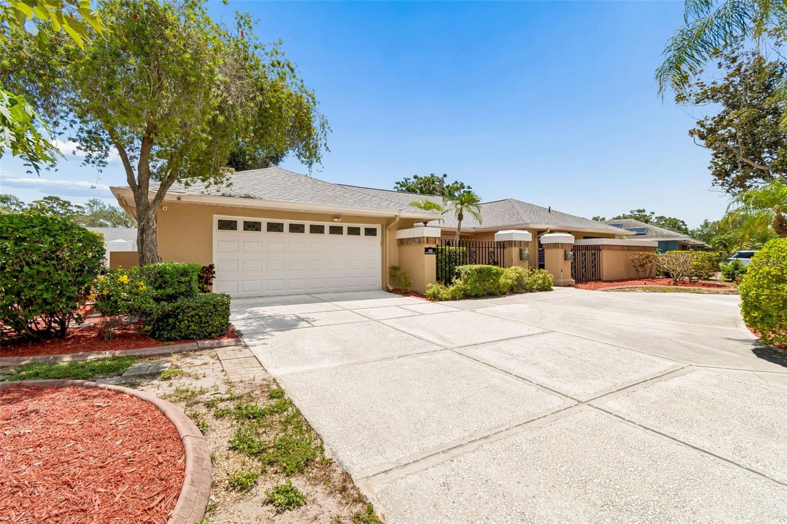 1563 MISTY PLATEAU TRL — photo 2
