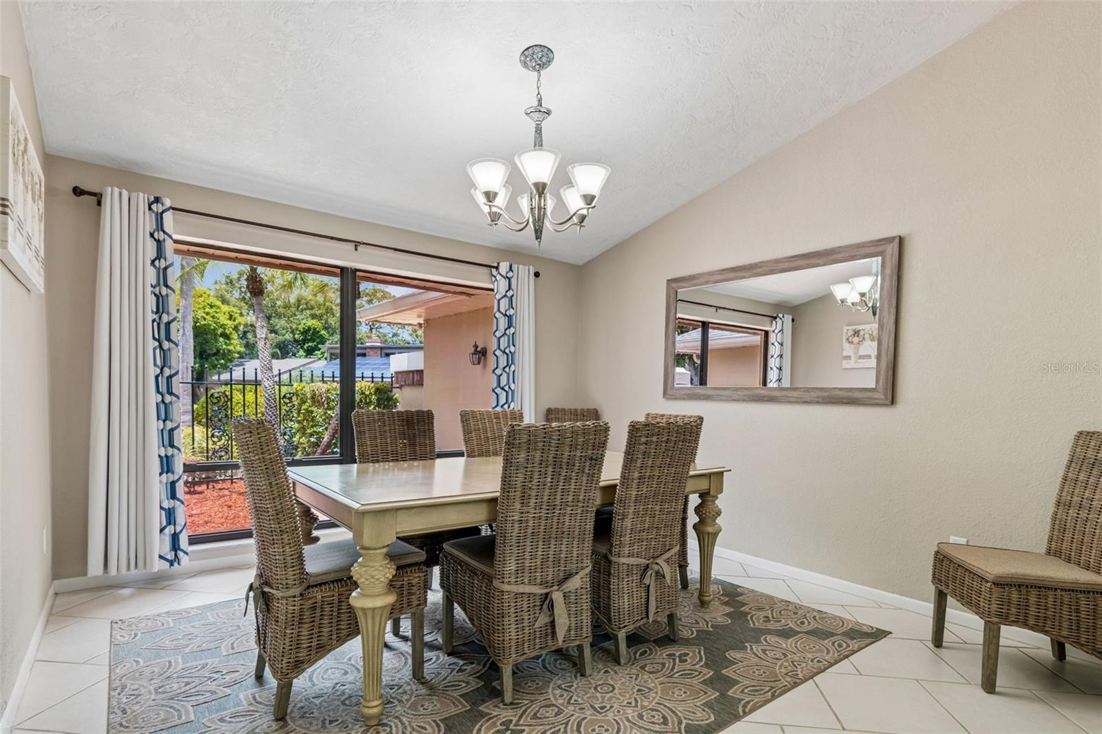 1563 MISTY PLATEAU TRL — photo 11
