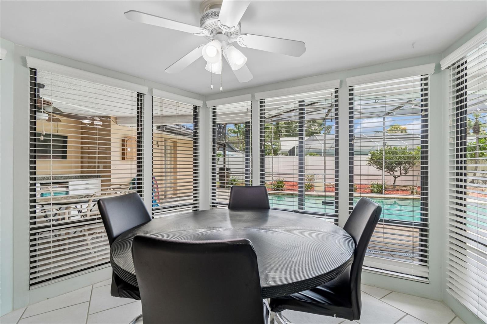 1563 MISTY PLATEAU TRL — photo 23