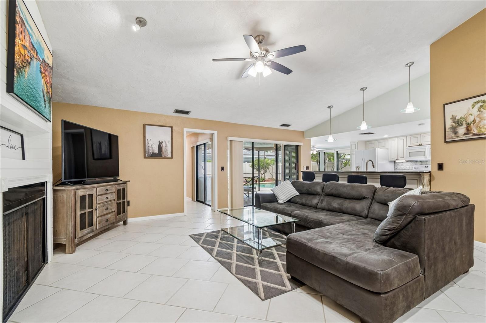 1563 MISTY PLATEAU TRL — photo 18