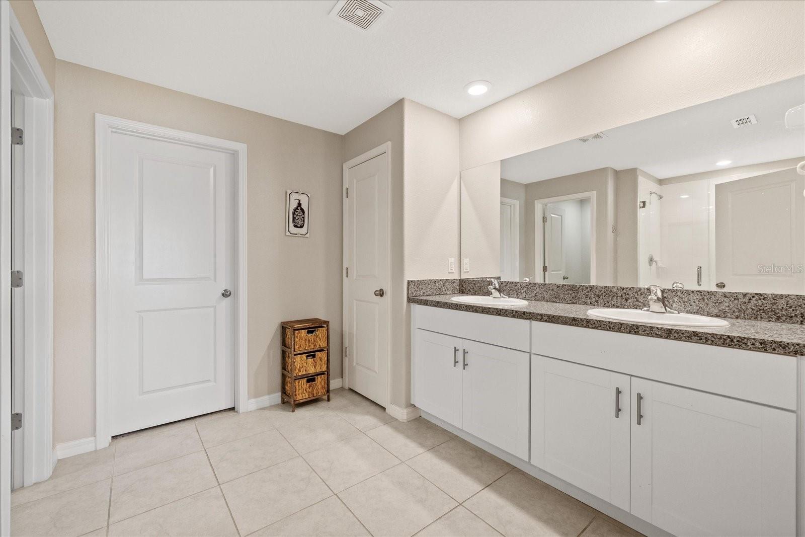 11803 BLACKEYED SUSAN DR — photo 27
