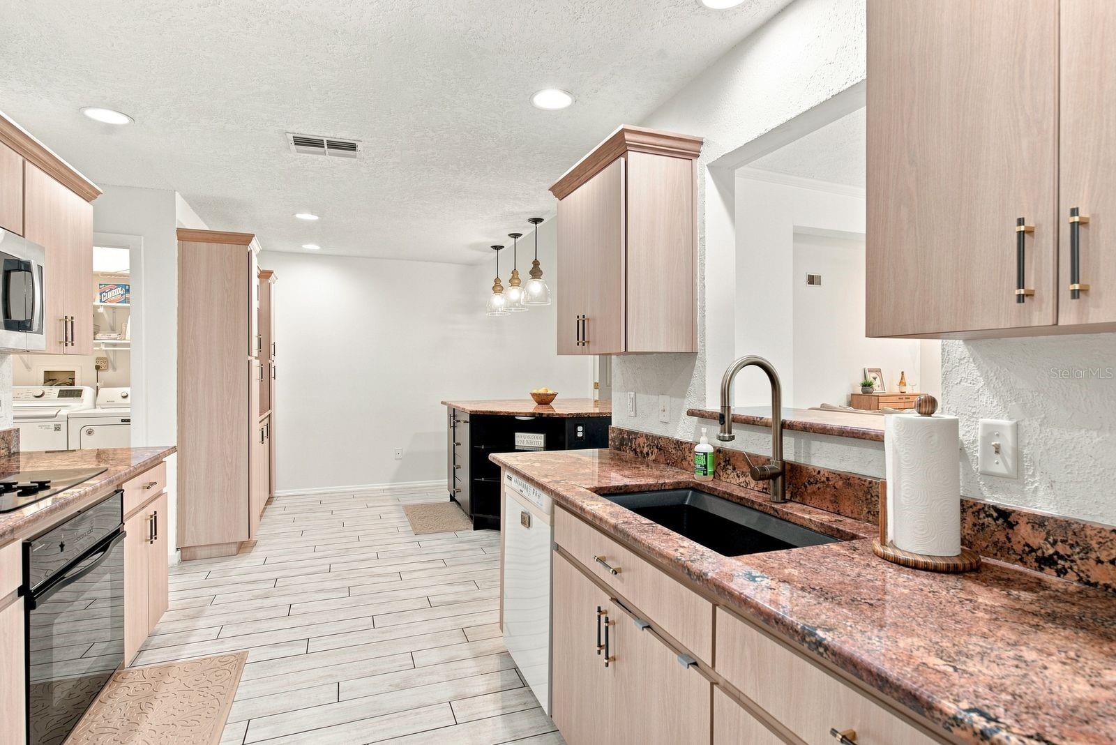 1111 CARLTON RD — photo 36