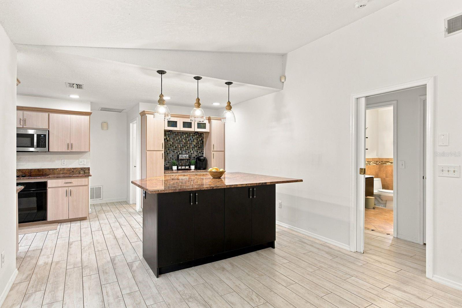 1111 CARLTON RD — photo 21