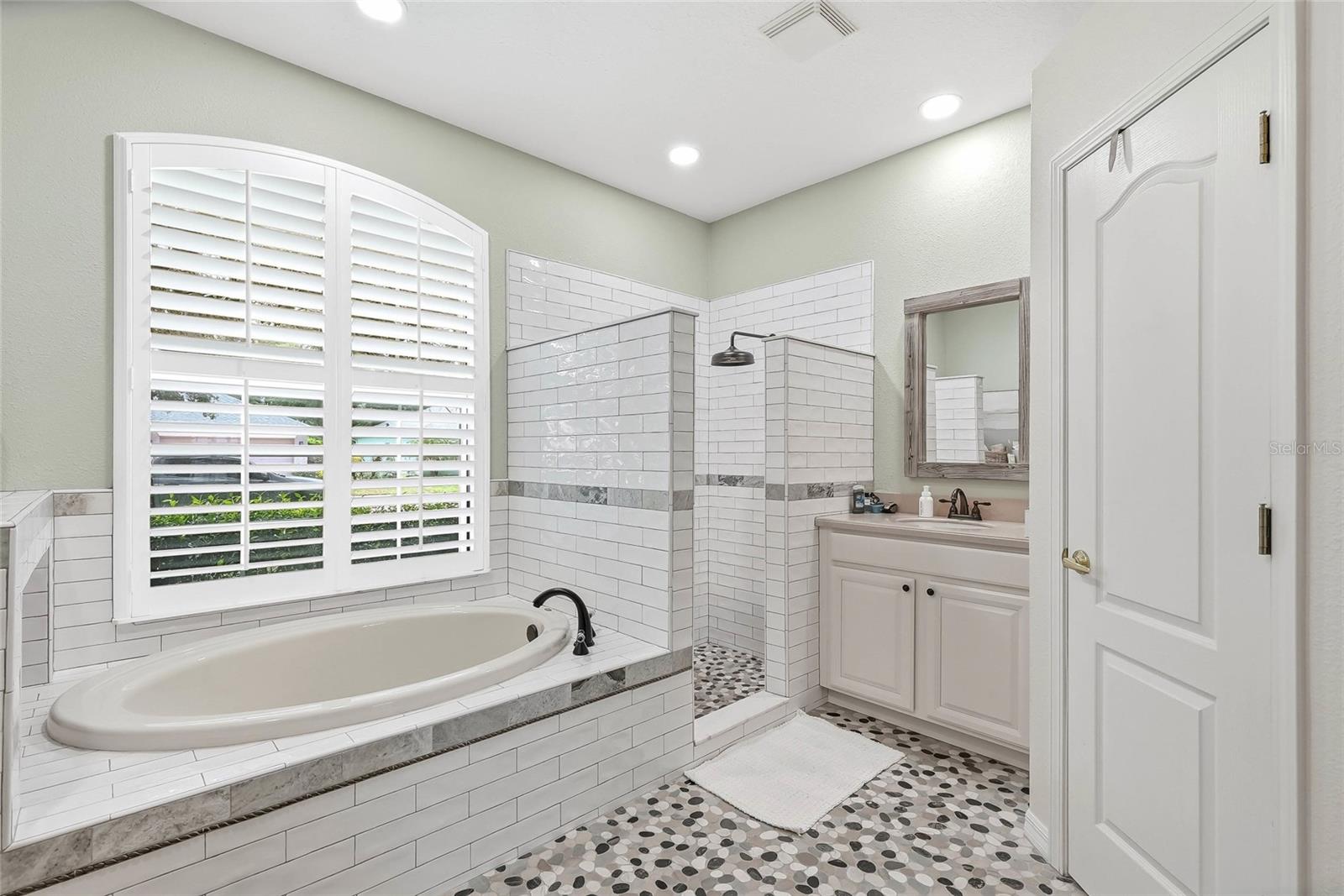 16748 MIDSUMMER LN — photo 44