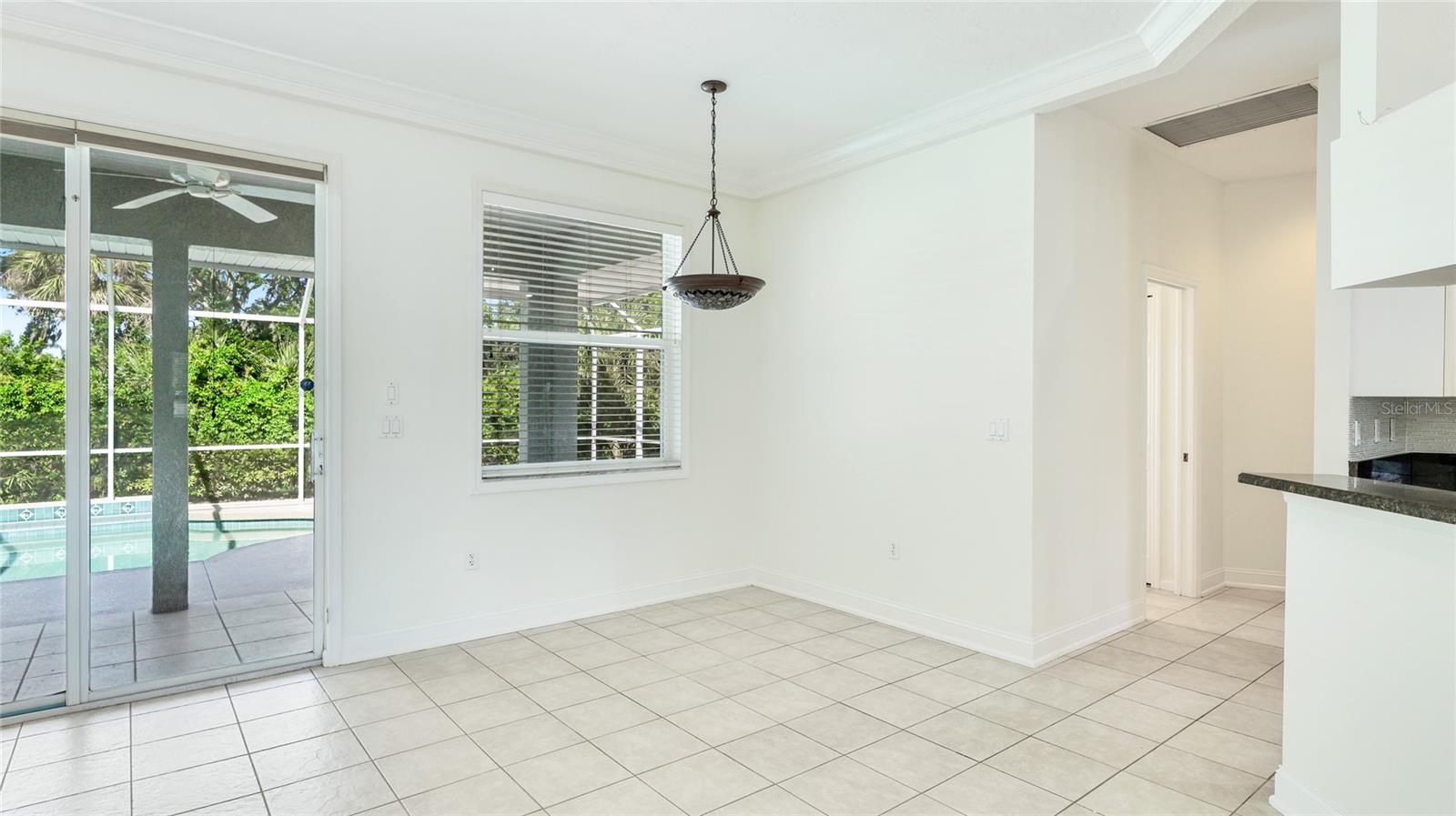 534 OAK BAY DR — photo 13