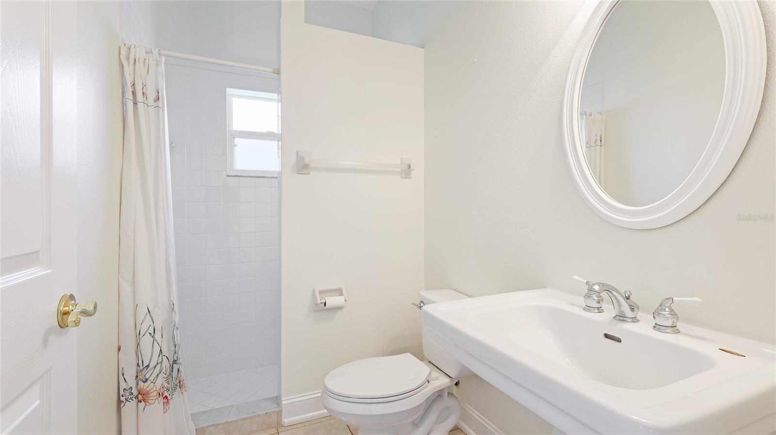 534 OAK BAY DR — photo 26