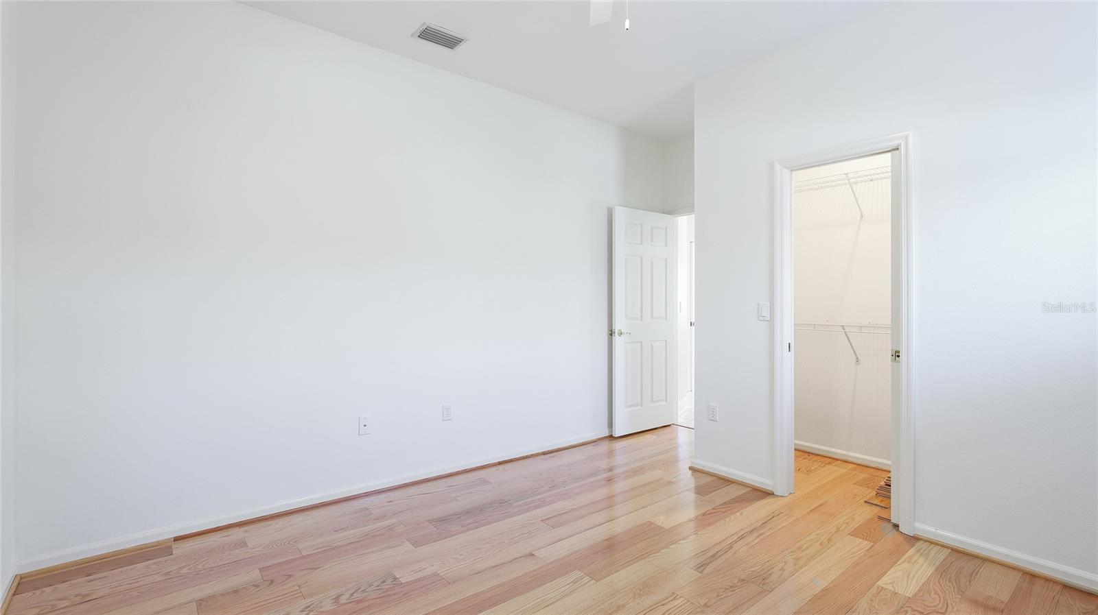 534 OAK BAY DR — photo 28
