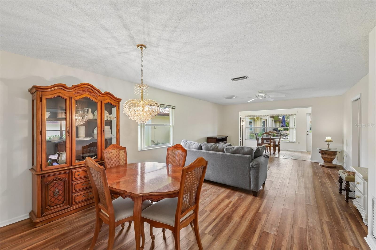 3210 CAMBRIDGE AVE — photo 13