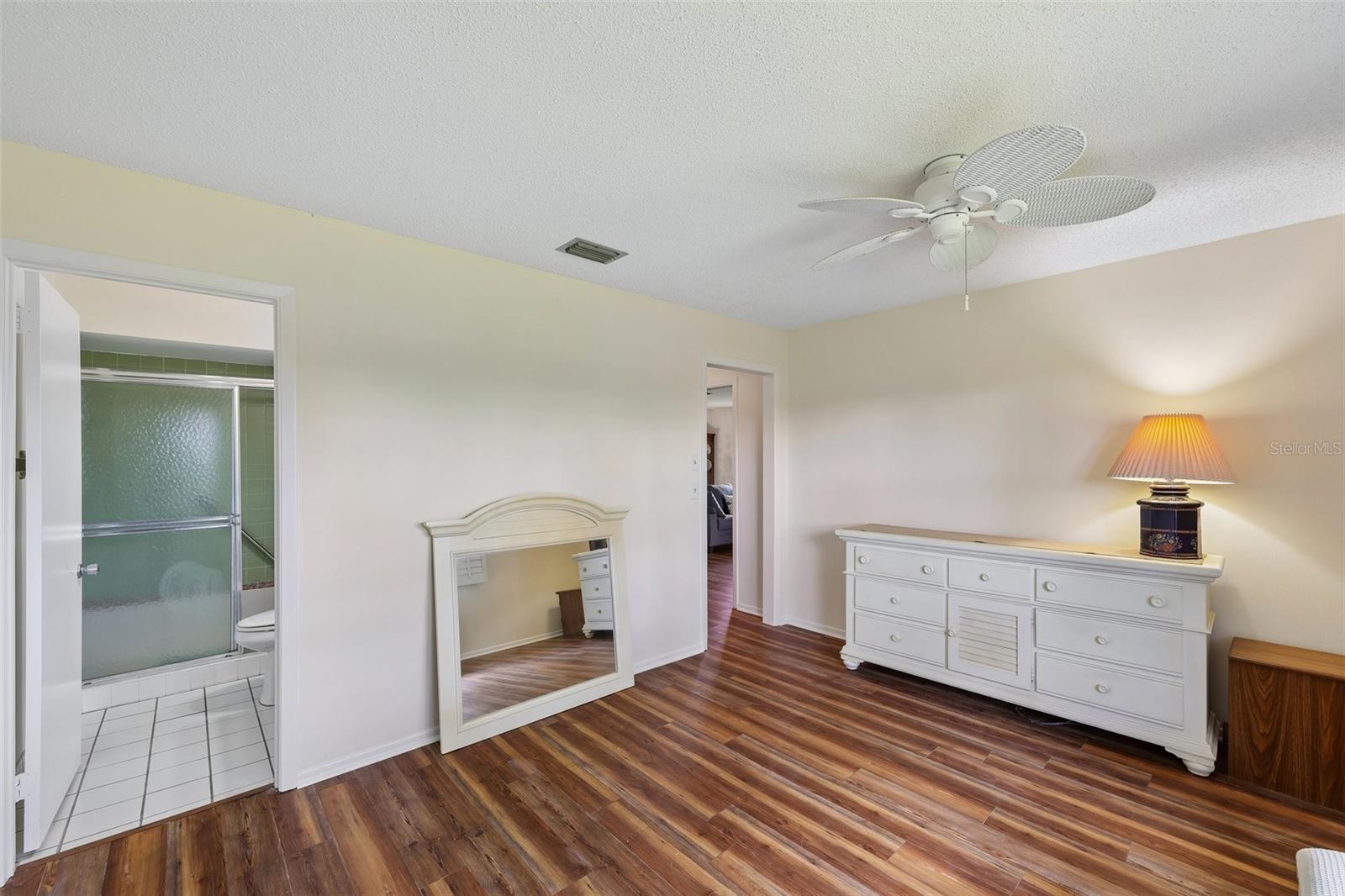3210 CAMBRIDGE AVE — photo 22