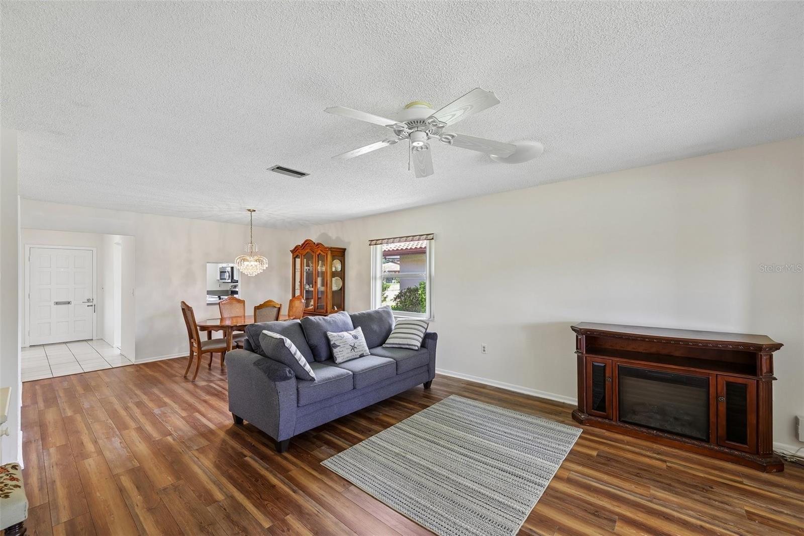 3210 CAMBRIDGE AVE — photo 15