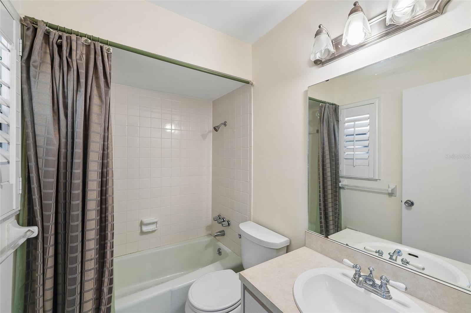 3210 CAMBRIDGE AVE — photo 21