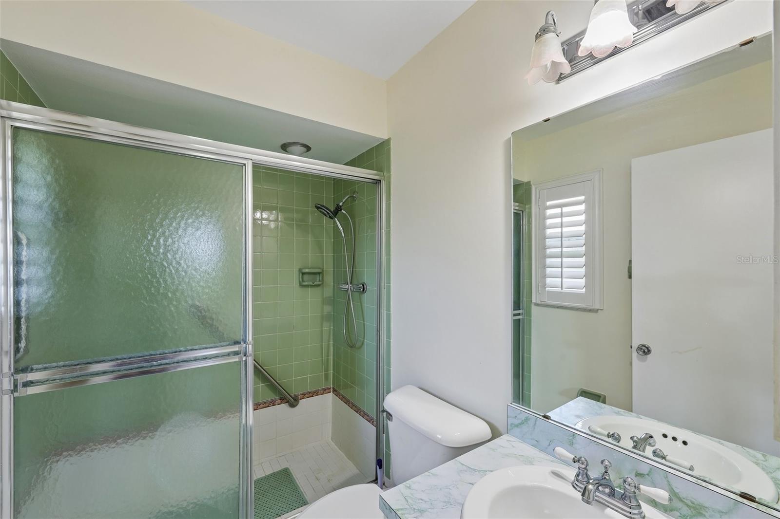 3210 CAMBRIDGE AVE — photo 25